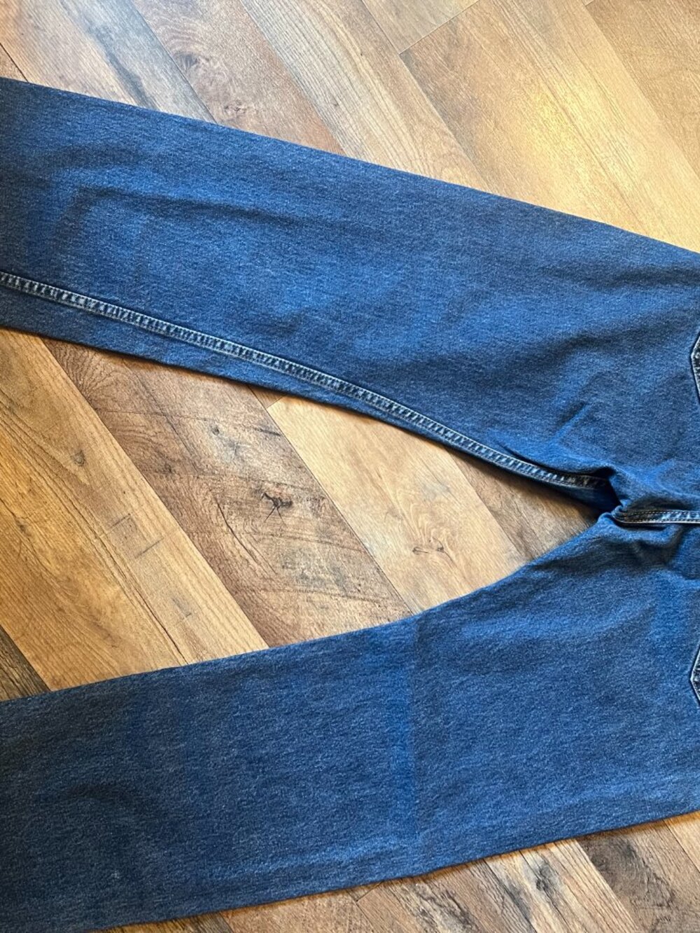 Men's 505 Levis 34x30 - Picture 2 of 3